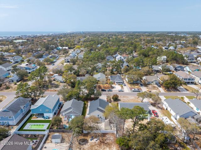 208 NE 52nd Street, Oak Island, NC 28465