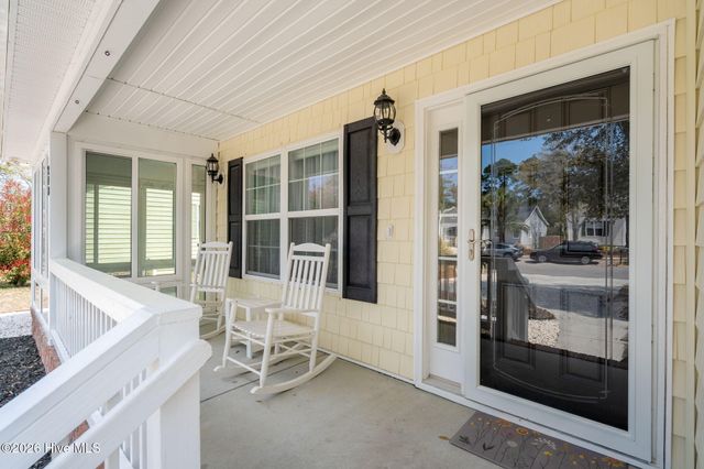 208 NE 52nd Street, Oak Island, NC 28465