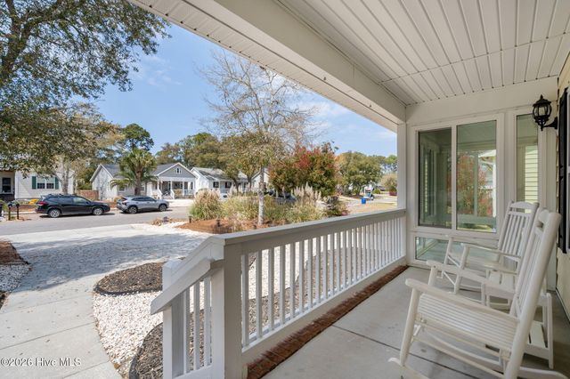 208 NE 52nd Street, Oak Island, NC 28465