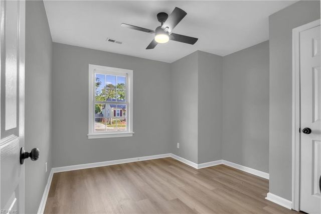 45 Cherry Acres DR, Hampton, VA 23669