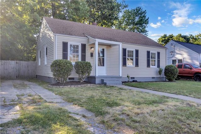 45 Cherry Acres DR, Hampton, VA 23669