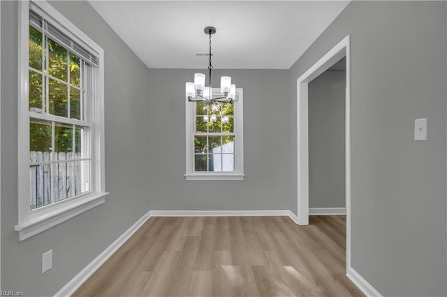 45 Cherry Acres DR, Hampton, VA 23669