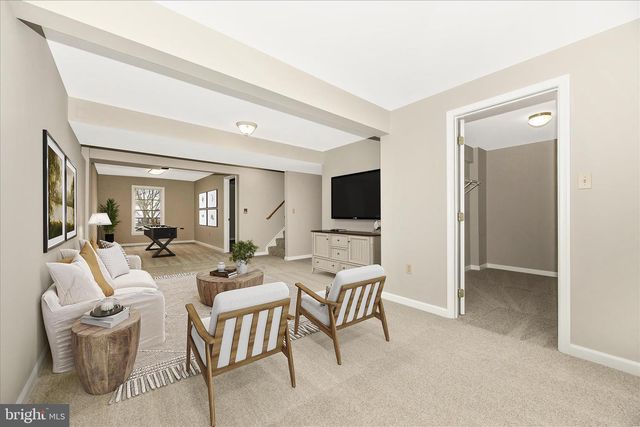 2012 CHAPEL CT, Frederick, MD 21702