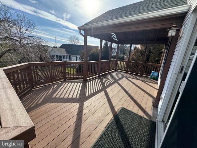 2012 CHAPEL CT, Frederick, MD 21702