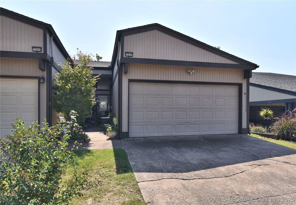 7042 E 33rd Street 5, Tulsa, OK 74145