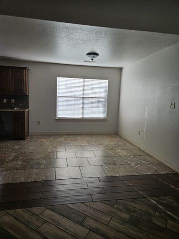 400 S Powell Street, Corsicana, TX 75110