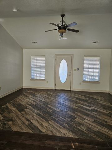 400 S Powell Street, Corsicana, TX 75110