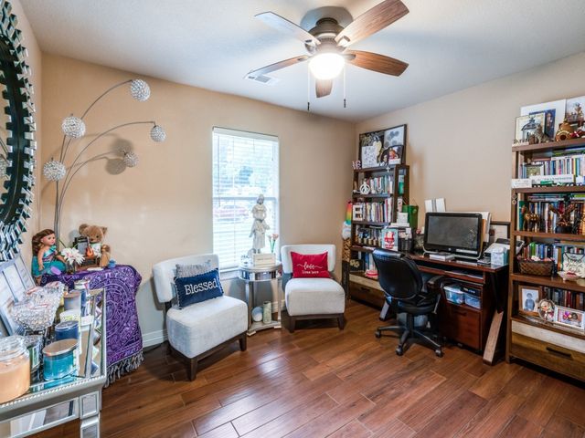 400 S Powell Street, Corsicana, TX 75110