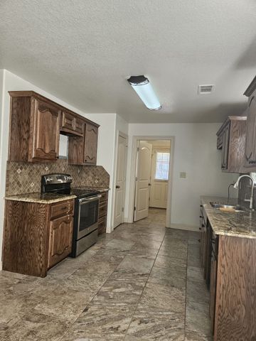 400 S Powell Street, Corsicana, TX 75110