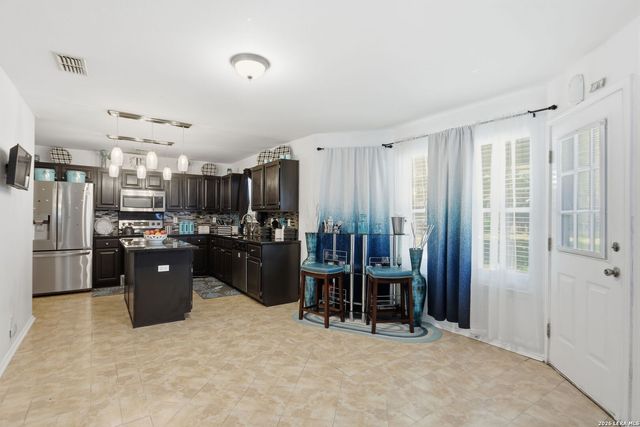 1332 Leopard Hunt, San Antonio, TX 78251