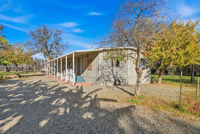 17300 Lassen Avenue, Anderson, CA 96007