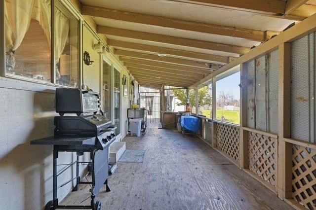 17300 Lassen Avenue, Anderson, CA 96007