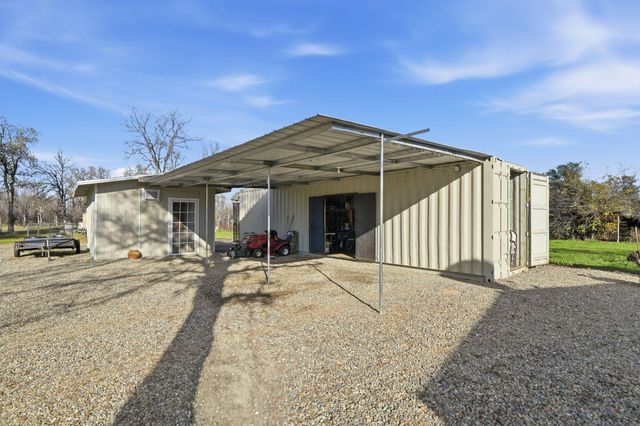 17300 Lassen Avenue, Anderson, CA 96007