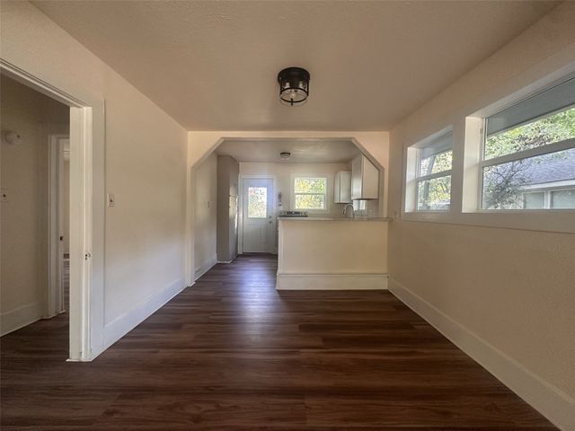 327 Egan Street, Denton, TX 76201