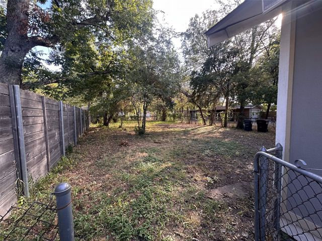 327 Egan Street, Denton, TX 76201