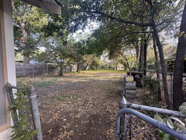 327 Egan Street, Denton, TX 76201