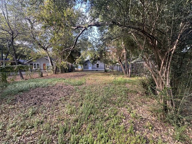 327 Egan Street, Denton, TX 76201