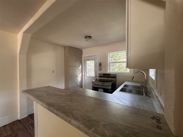 327 Egan Street, Denton, TX 76201
