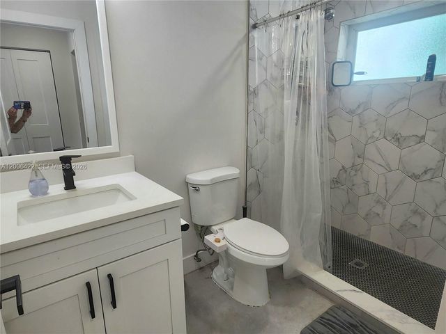 141 NE 30th Street, Wilton Manors, FL 33334