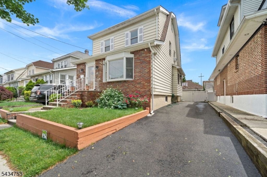247 E 6Th St, Clifton City, NJ 07011 — photo 2