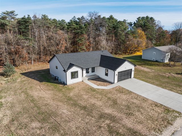 20600 Rolling Hills Lane, Big Rapids, MI 49307