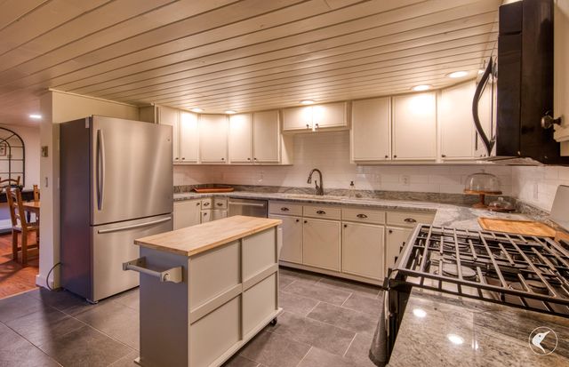 50 Liberty Hill Lane, Lake Placid, NY 12946