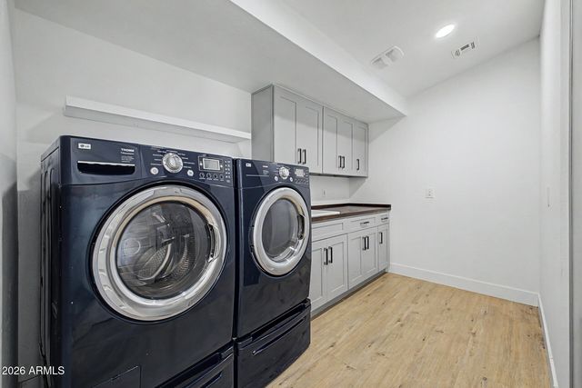 702 W ROSE Lane, Phoenix, AZ 85013