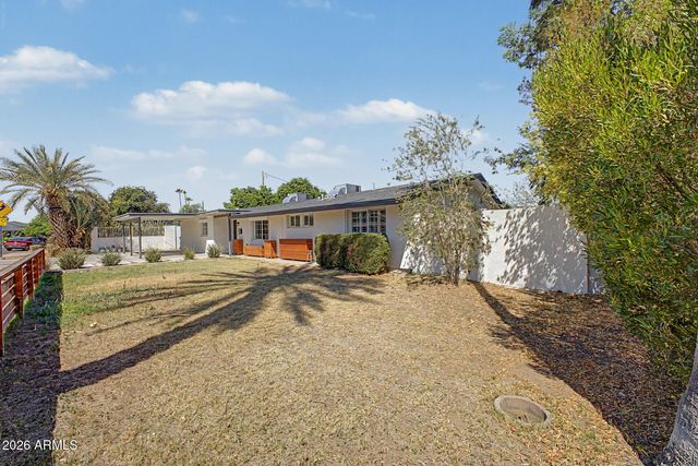 702 W ROSE Lane, Phoenix, AZ 85013