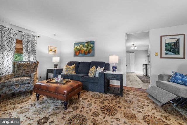56 LAKEVIEW AVE, Pennsville, NJ 08070