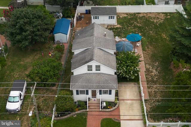 56 LAKEVIEW AVE, Pennsville, NJ 08070
