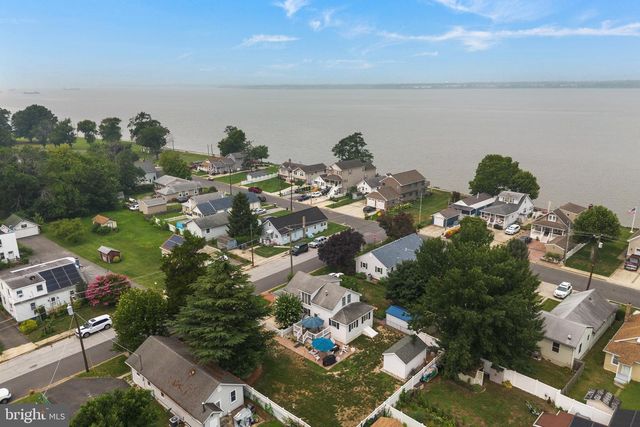 56 LAKEVIEW AVE, Pennsville, NJ 08070