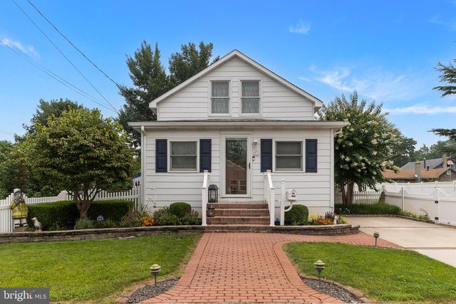 56 LAKEVIEW AVE, Pennsville, NJ 08070