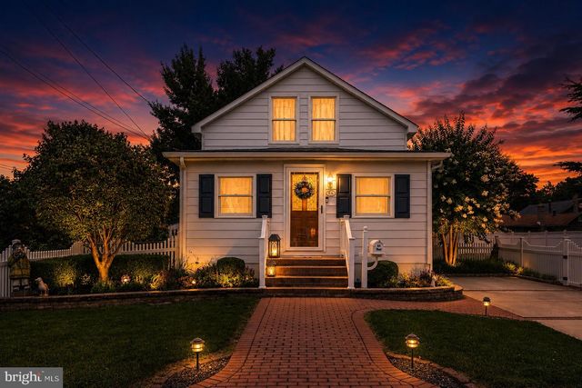 56 LAKEVIEW AVE, Pennsville, NJ 08070