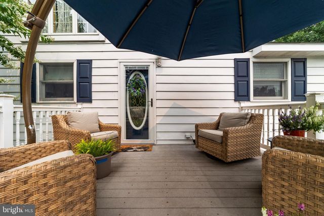 56 LAKEVIEW AVE, Pennsville, NJ 08070