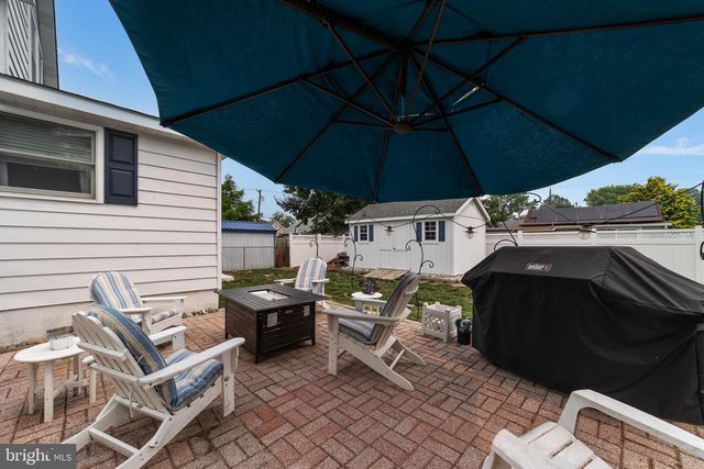 56 LAKEVIEW AVE, Pennsville, NJ 08070