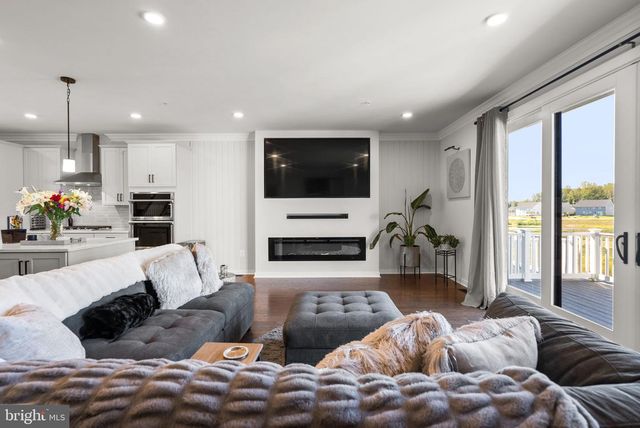 619 GLEN LAKE DR, Bowie, MD 20716