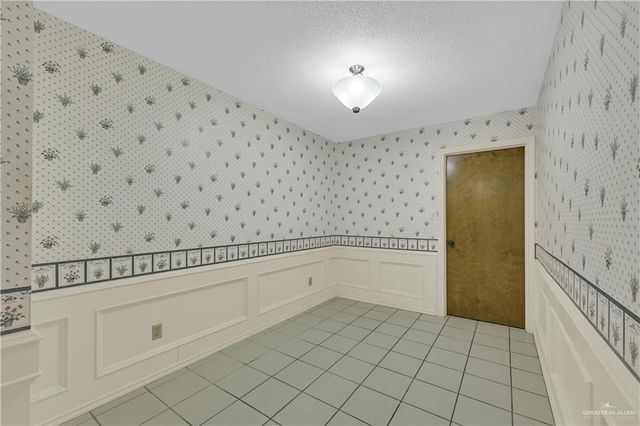 2100 S 5th Street 2, Mcallen, TX 78503