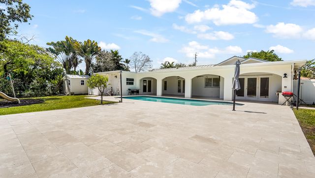 1120 E Tropical Way, Plantation, FL 33317