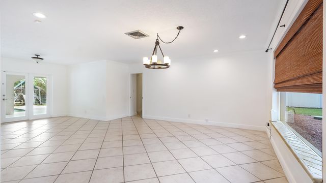 1120 E Tropical Way, Plantation, FL 33317
