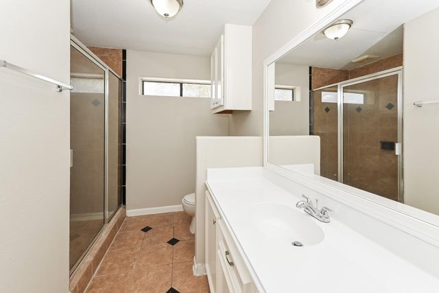 11943 Kleinfields Drive, Houston, TX 77066