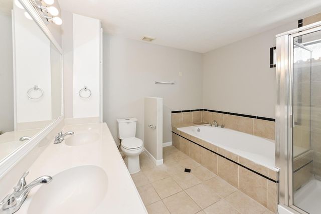 11943 Kleinfields Drive, Houston, TX 77066