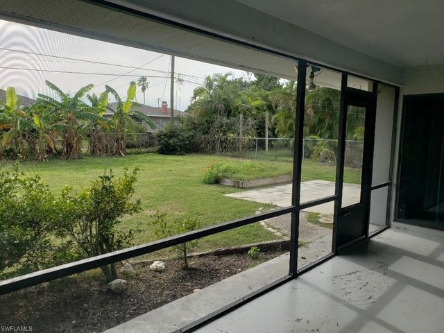 1024 SE 25th TER, Cape Coral, FL 33904