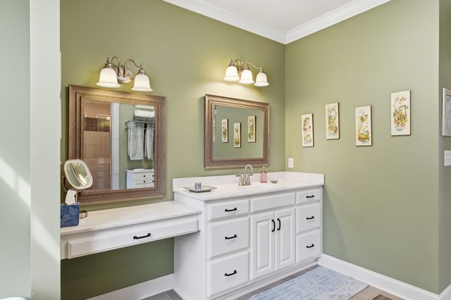 460 Cross Creek Dr, South Pittsburg, TN 37380