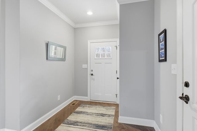 460 Cross Creek Dr, South Pittsburg, TN 37380