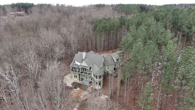 460 Cross Creek Dr, South Pittsburg, TN 37380