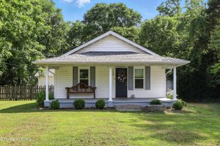 1733 Forster St, Maryville, TN 37803