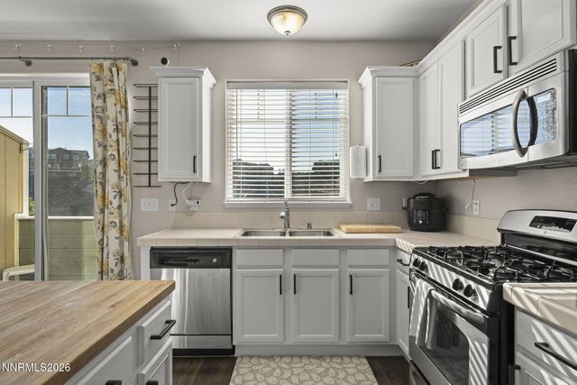 4660 Ciarra Kennedy Lane, Reno, NV 89503