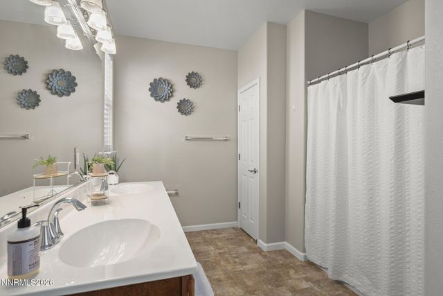 4660 Ciarra Kennedy Lane, Reno, NV 89503