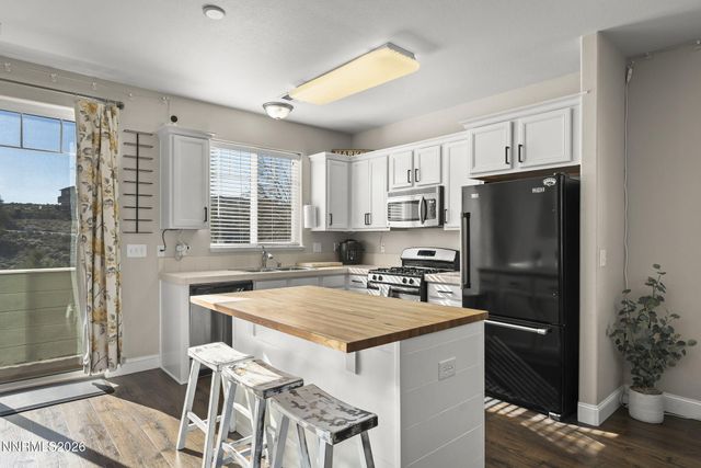 4660 Ciarra Kennedy Lane, Reno, NV 89503