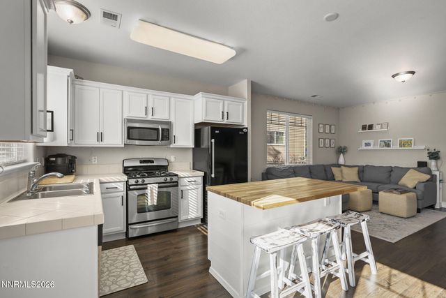 4660 Ciarra Kennedy Lane, Reno, NV 89503